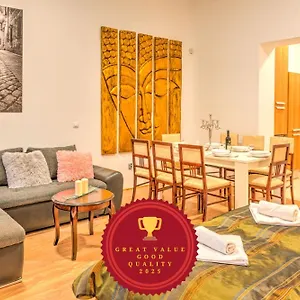 Central Apartments Apartment