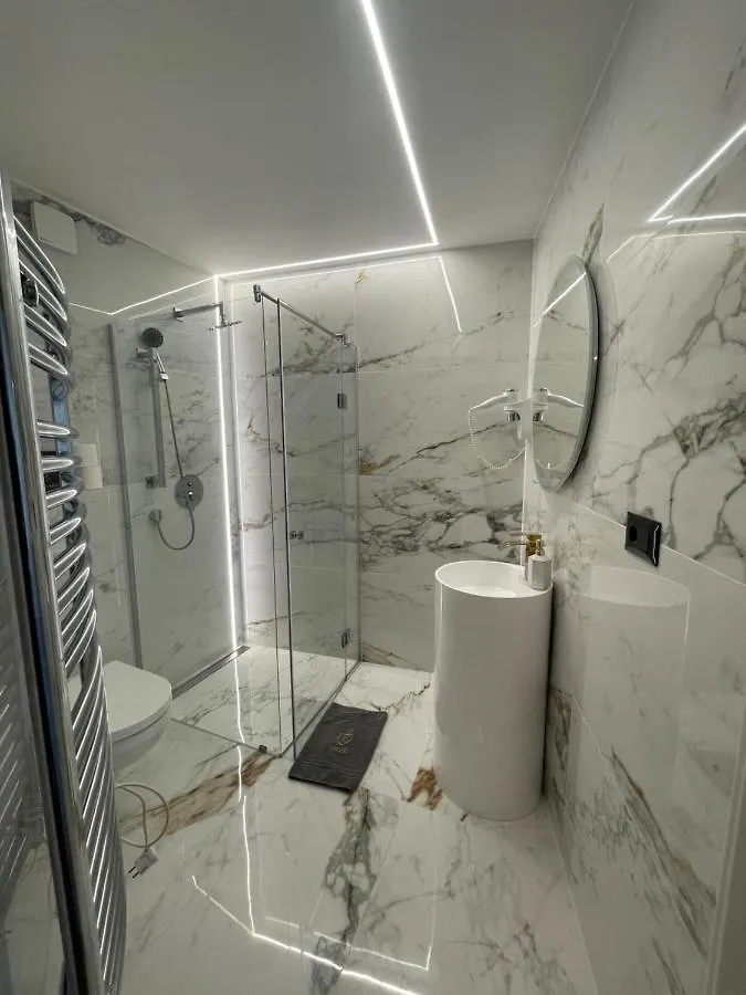 Vip Jacuzzi Luxury Apartment Budapest Hungary