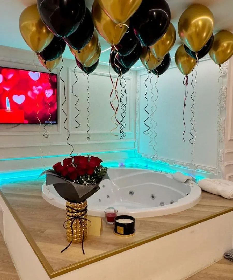 Vip Jacuzzi Luxury Apartment Budapest